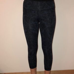 Lululemon Cropped Leggings